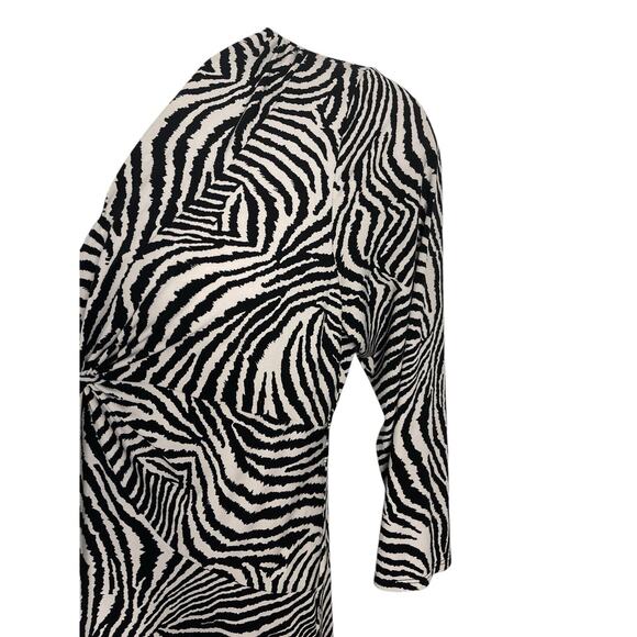 Chaus Women's Large Empire Gathered Waist Black White Animal Print 3/4 Sleeve - Picture 3 of 7